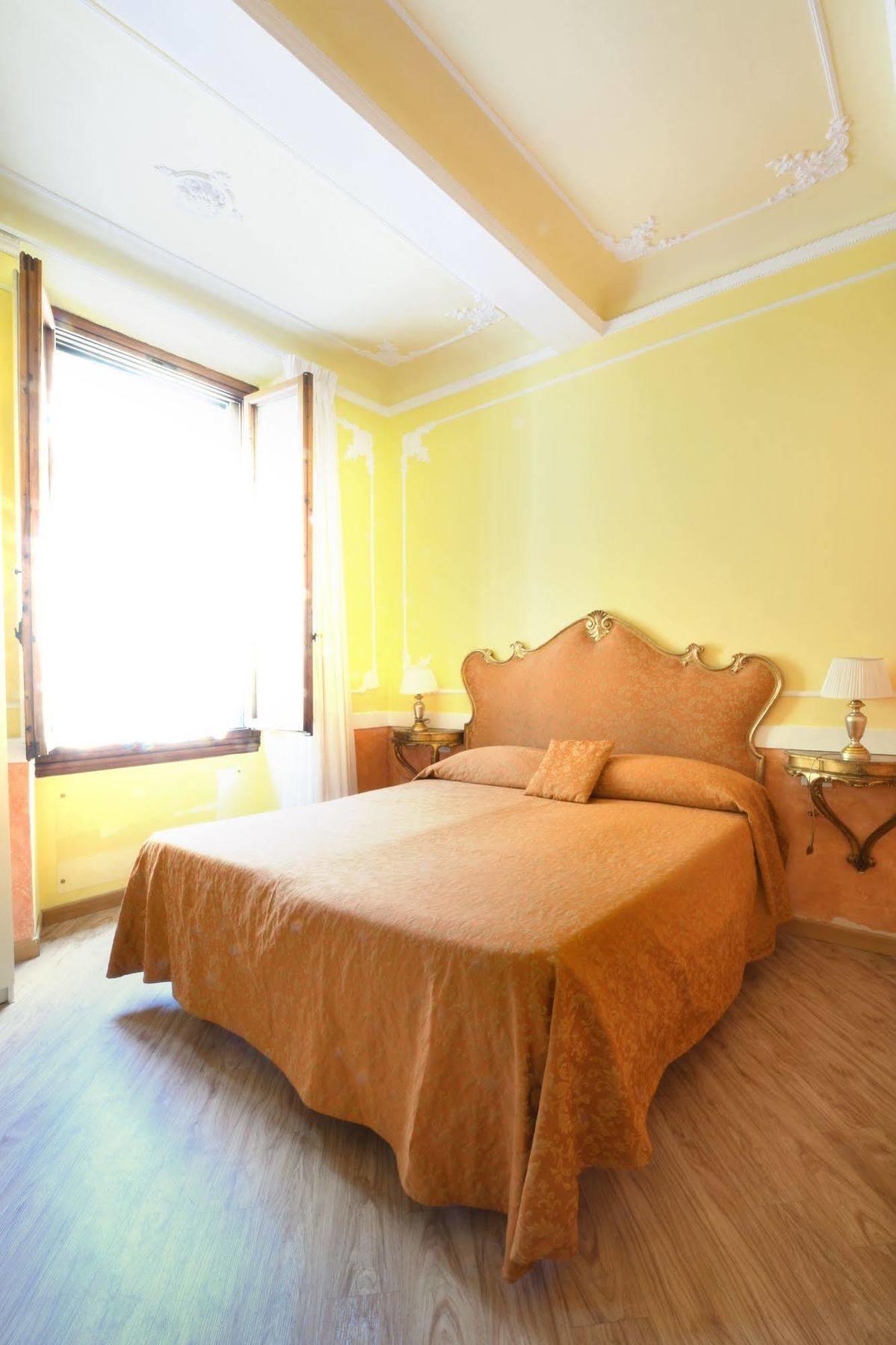 Bed and Breakfast Le Stanze Dei Medici à Florence Extérieur photo